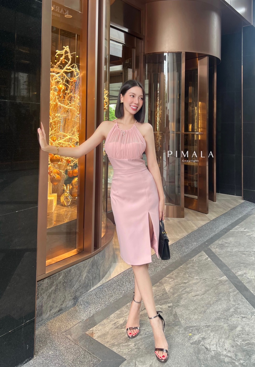 เดรส+เข็มกลัดโบว์เพชรหรู