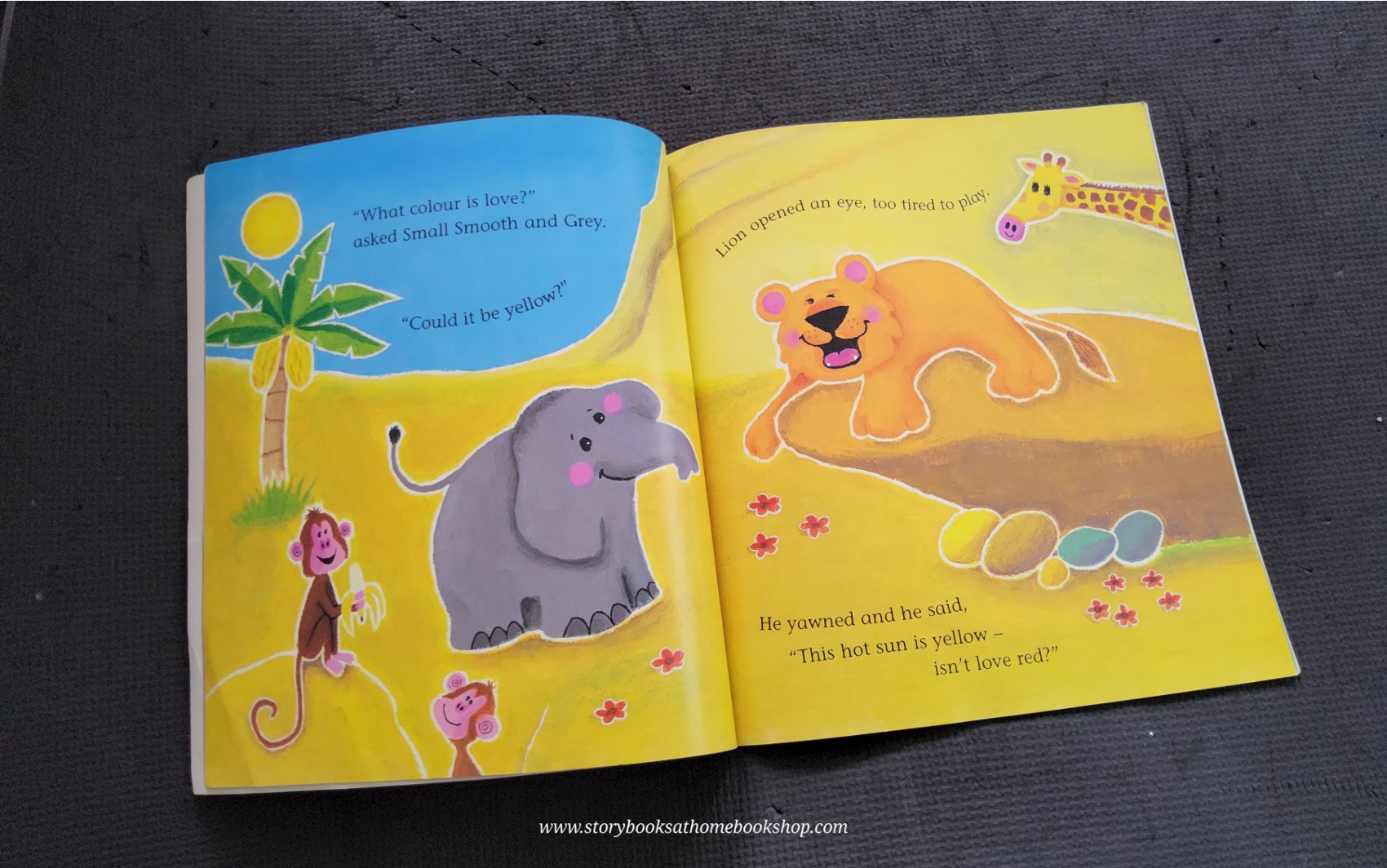 หนังสือนิทานปกอ่อน** ♥️WHAT COLOUR IS LOVE?