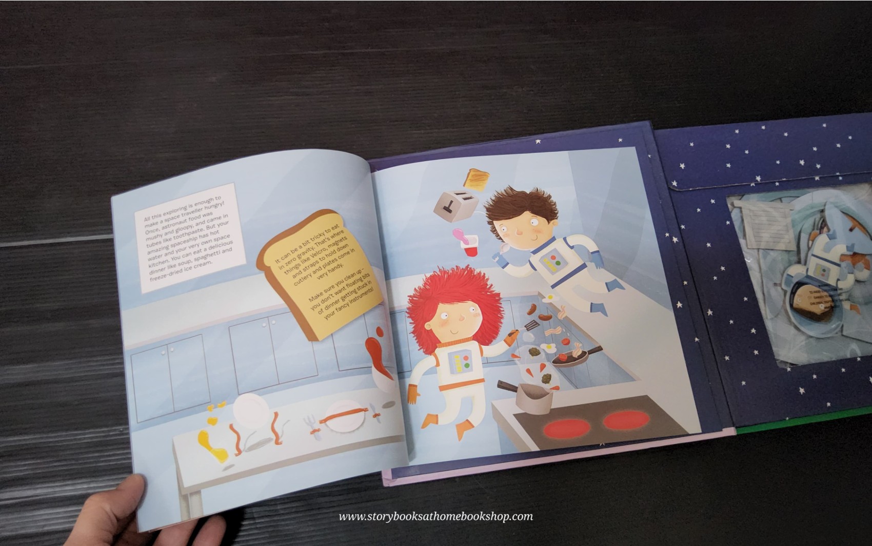 BOOK AND MODEL SET ** 🍅🍅SPACE ADVENTURE!