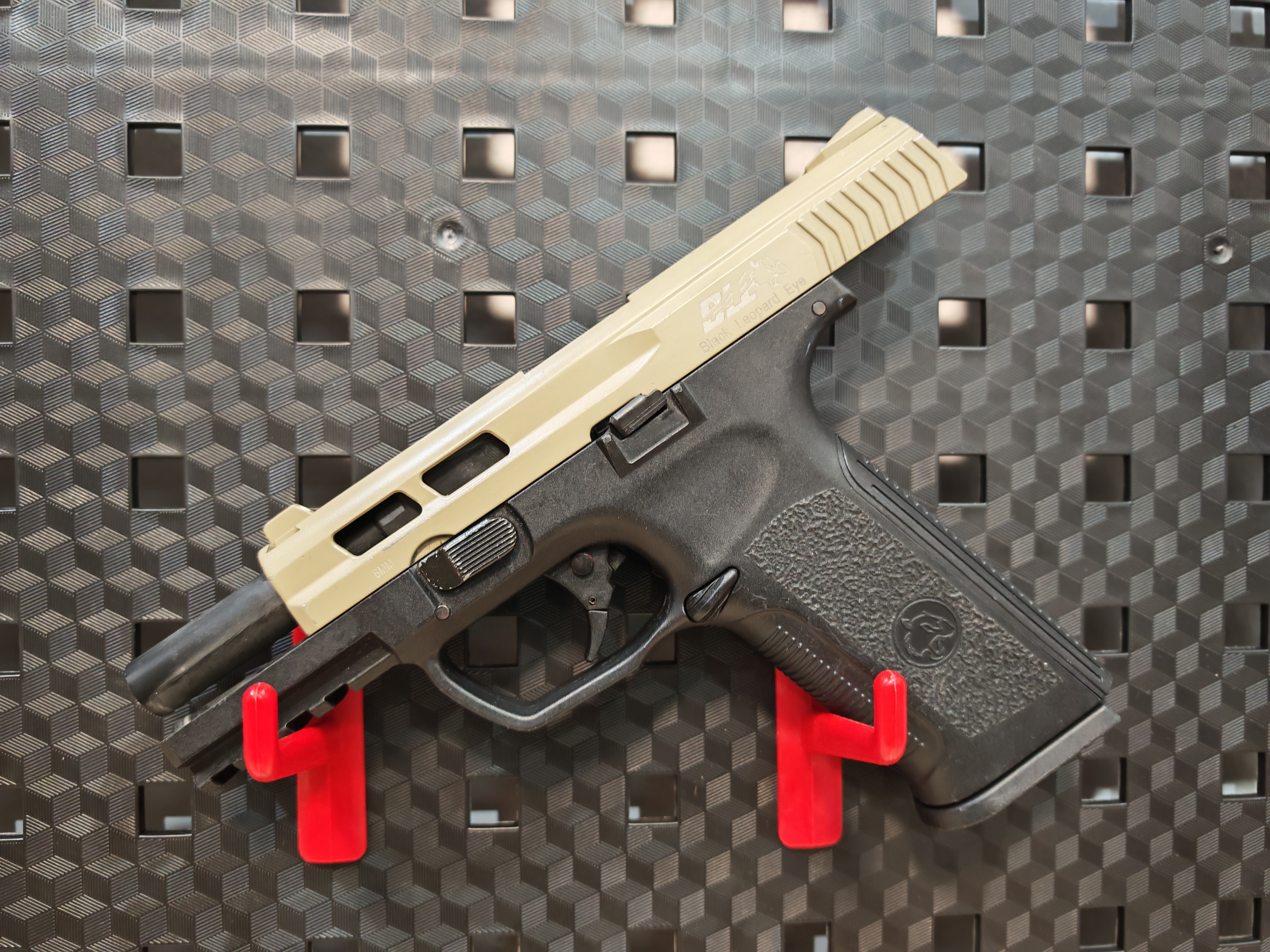 ICS BLE-006-SD4 XAE GAS PISTOL TWO-TONE Revo Valve System GBB ไต้หวัน BB Gun บีบีกัน แบบแก๊ส ปืนอัดลม มือสอง Airsoft Gun