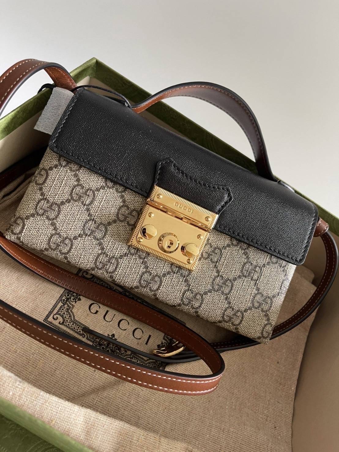 New Gucci Padlock Mini งานช็อป น่ารักมาก ใส่มือถือได้ทุกรุ่น