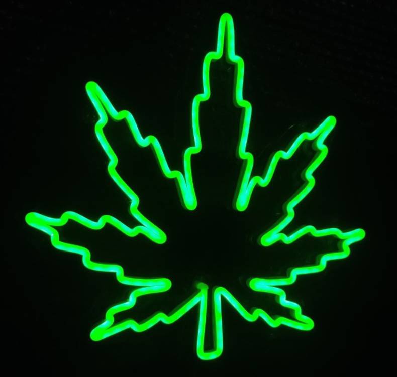 #ป้ายไฟนีออนดัดLEDรูปใบกัญชา