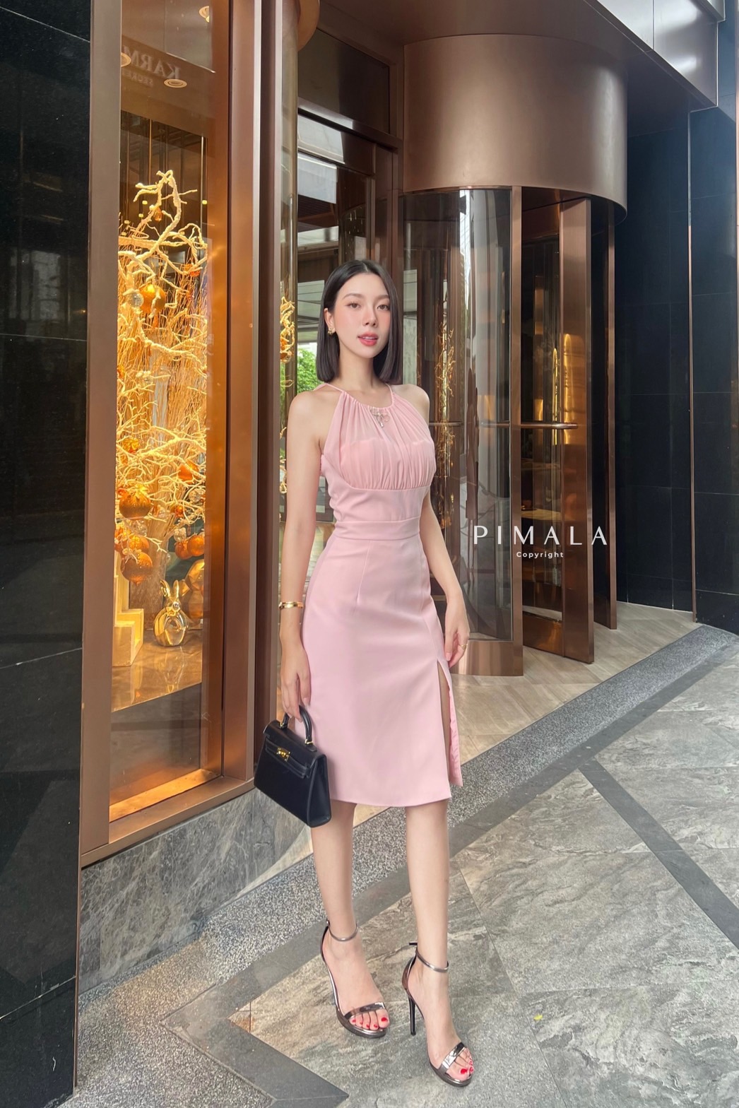 เดรส+เข็มกลัดโบว์เพชรหรู