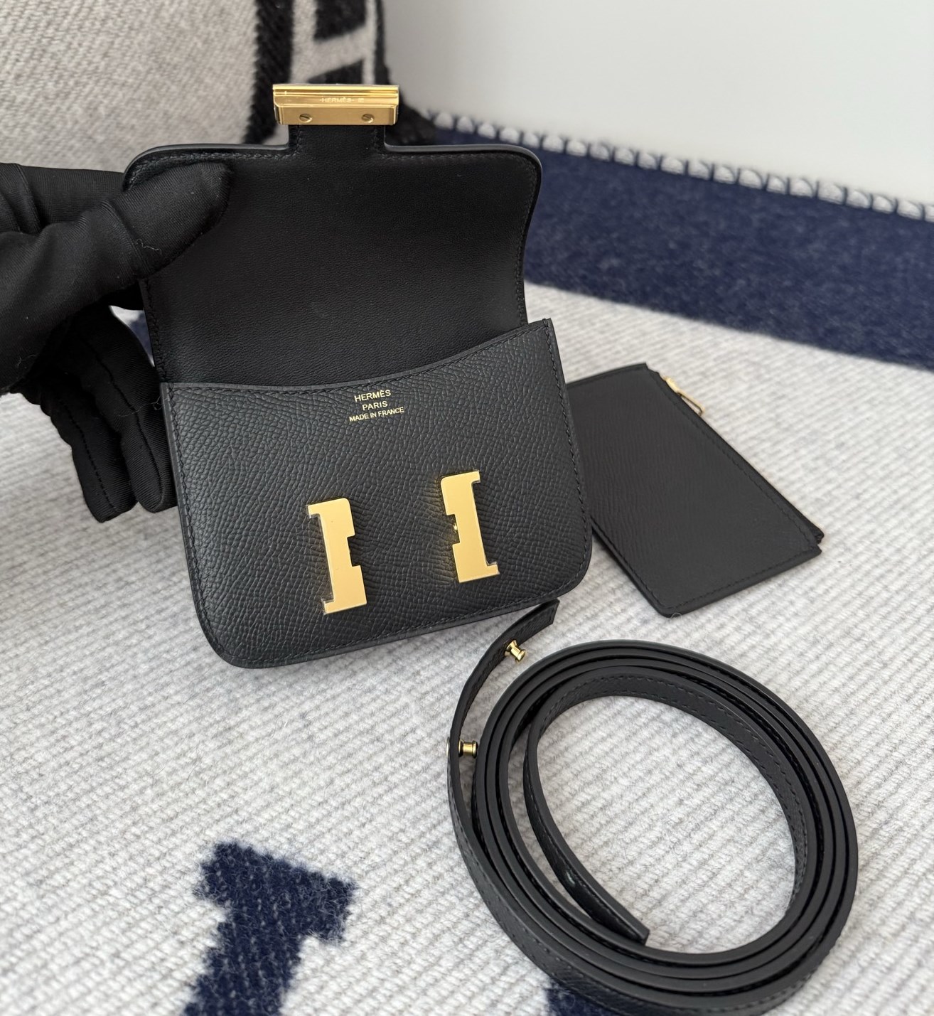 [Pre-order]HERMES CONSTANCE SLIM WALLET WITH BELT EPSOM LEATHER IN NOIR GHW Full handmade 100% คุณภาพ VIP เกรดดีที่สุด