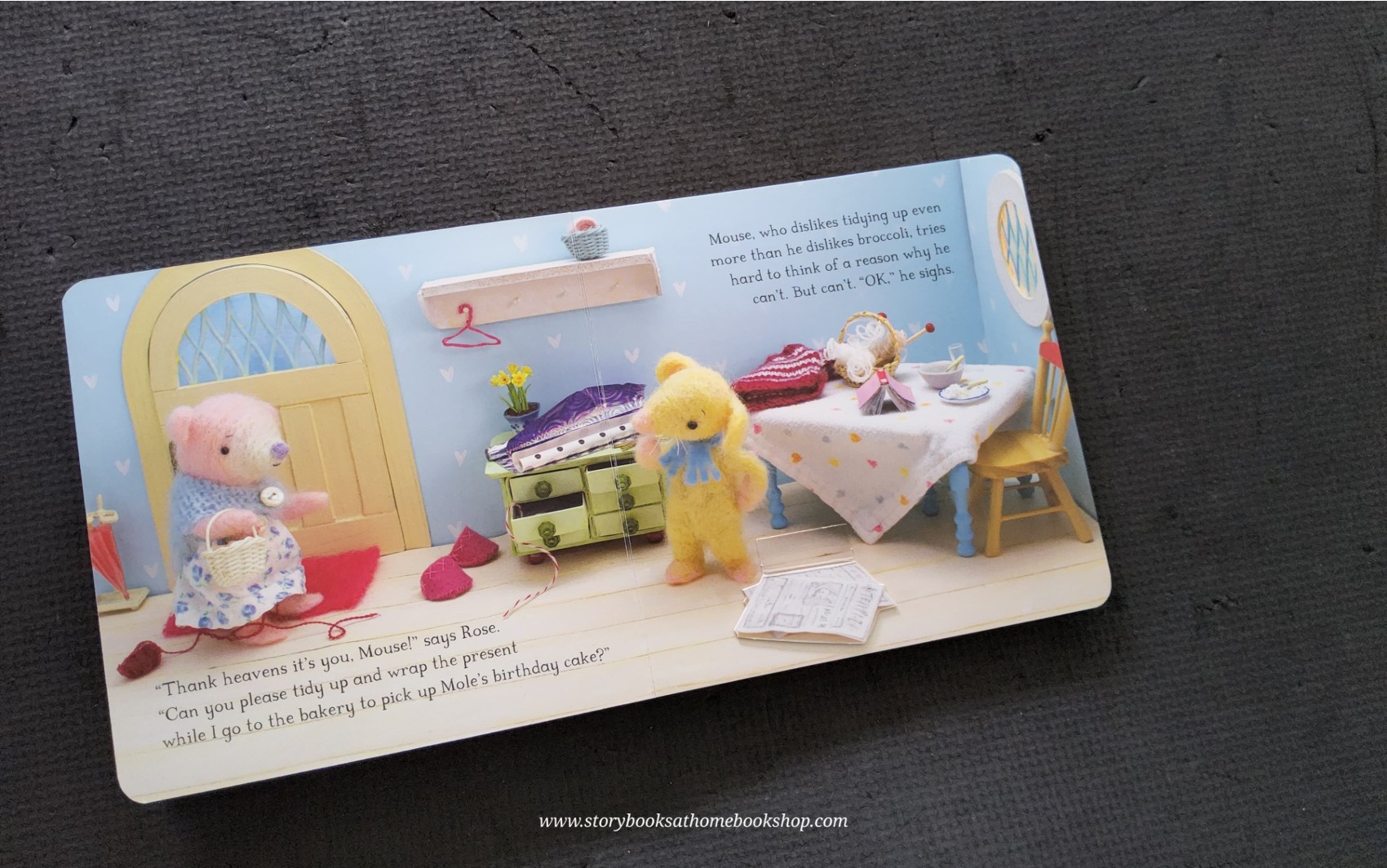 LIFT THE FLAP BOARD BOOK** 🍅🍓LITTLE POPPETS HAPPY BIRTHDAY, MOLE!