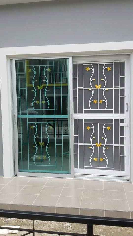 เหล็กดัดพร้อมมุ้งลวด