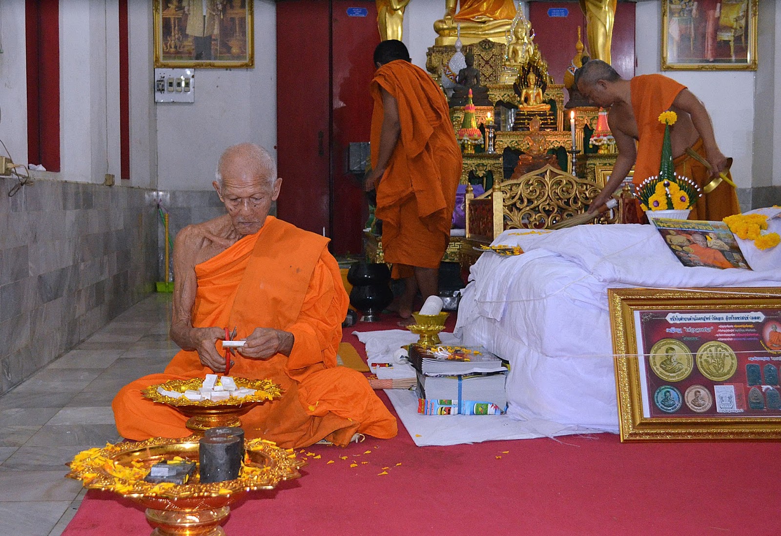 หน้าขุนแผน รุ่นแรก อุดผงเมียมาก หลวงปู่ลอง วัดวิเวกวายุพัด จ.พระนครศรีอยุธย ปี 2560