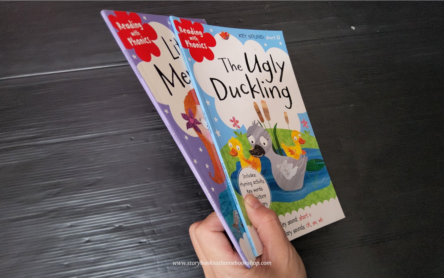 หนังสือนิทานปกอ่อน** 🍅🍓[SET 2 books]READING WITH PHONICS:KEY SOUND er,u