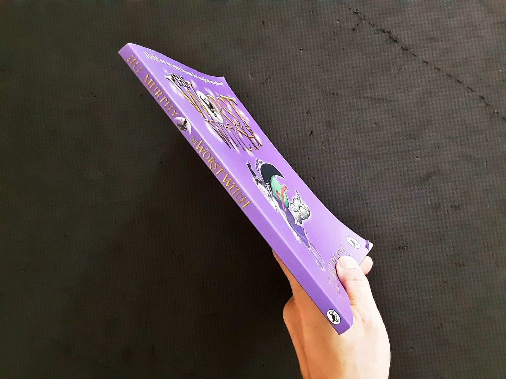 วรรณกรรมเยาวชน แนะนำ📢 **หนังสือนิทานปกอ่อน** 🍅🍓THE WORST WITCH BY JILL MURPHY