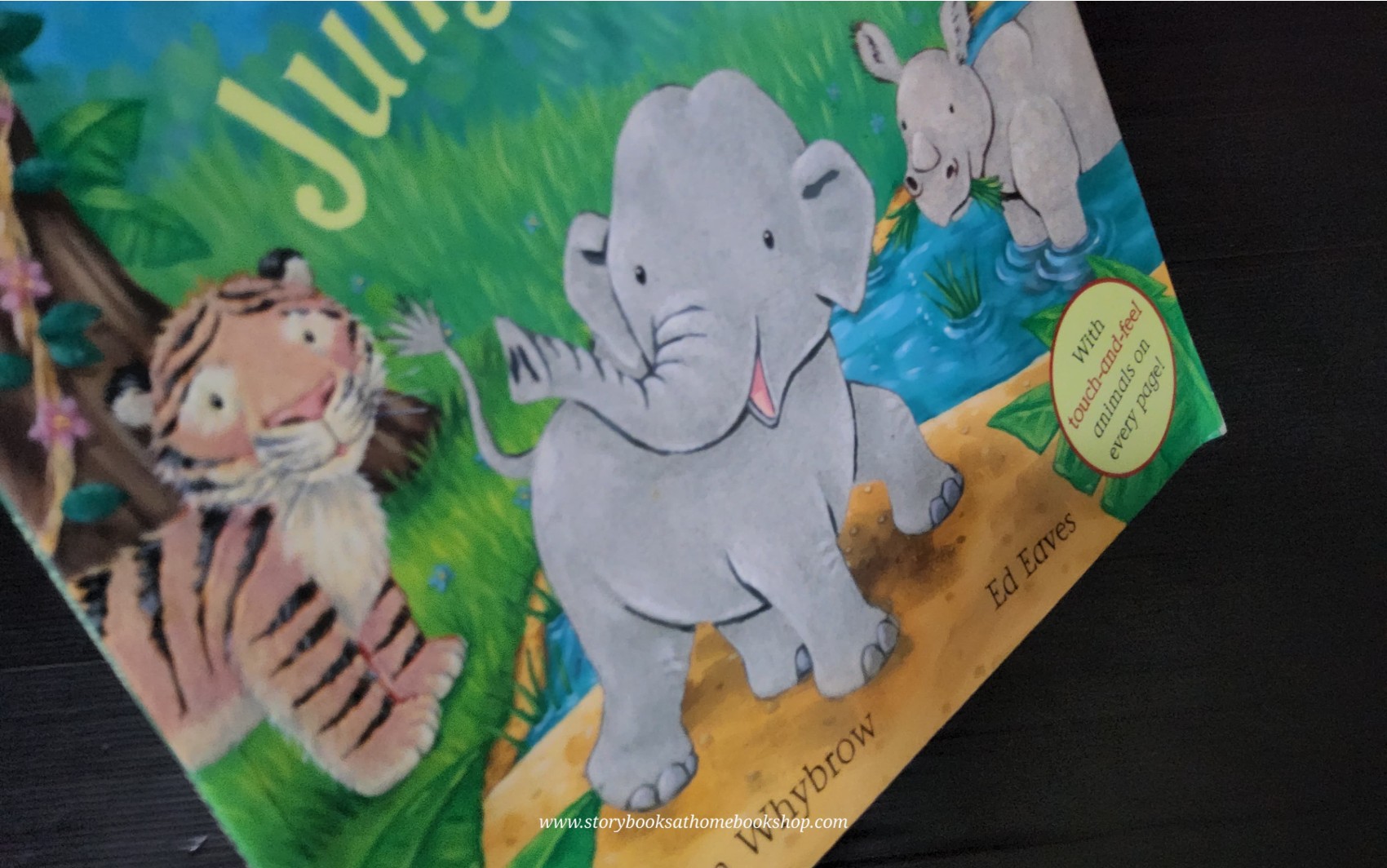 TOUCH AND FEEL BOOK **หนังสือนิทานปกอ่อน** 🍅SAY HELLO TO THE JUNGLE ANIMALS!