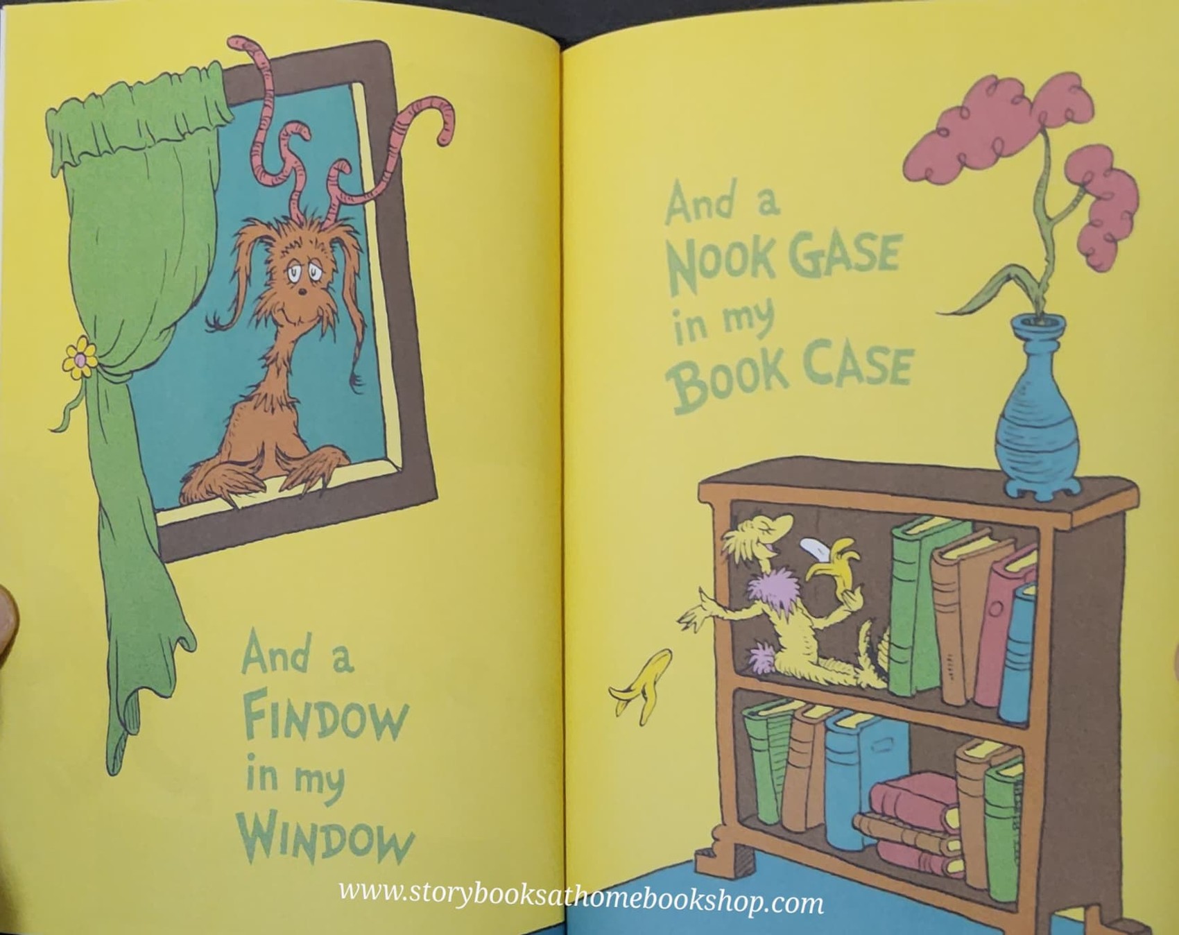 หนังสือนิทานปกอ่อน** 🍅 THERE'S A WOCKET IN MY POCKET! BY DR.SEUSS