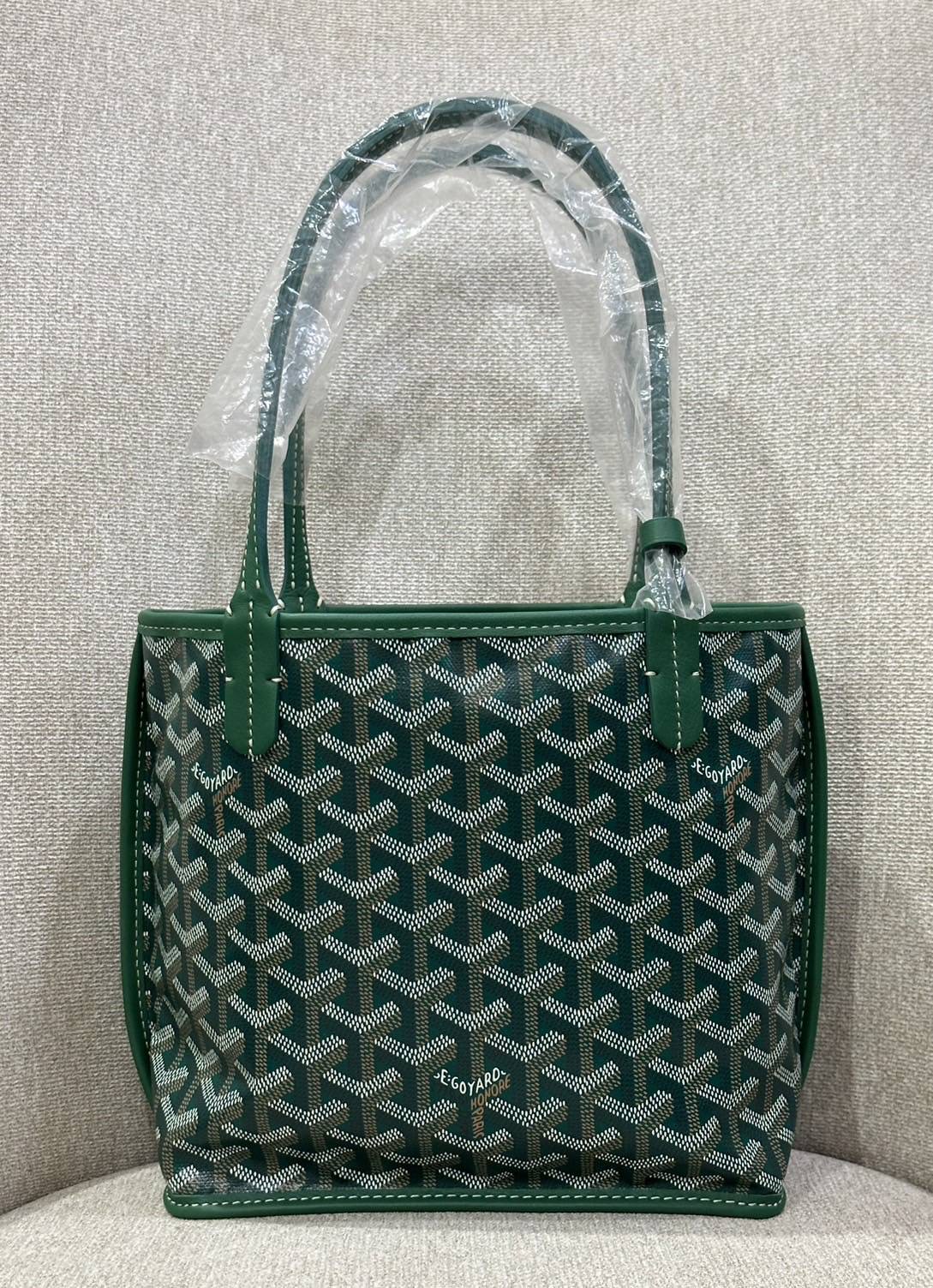 มาแล้วค่ะ รอบใหม่ครบสี New goyard mini anjou y.24 อุปกรณ์ครบพร้อมใบเสร็จ