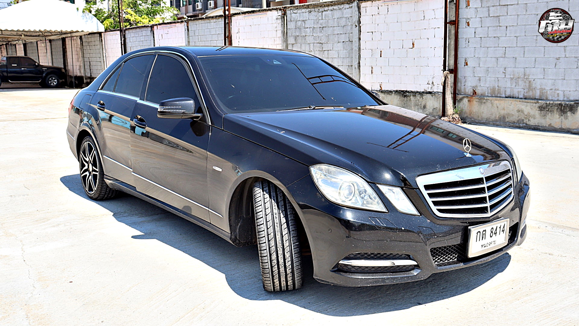Mercedes Benz E250 เปลี่ยนยาง GOODRIDE SA37 235/40R18 95W