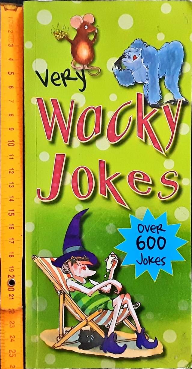 หนังสือนิทานปกอ่อน ** 🍅🍓 Very Wacky Jokes
