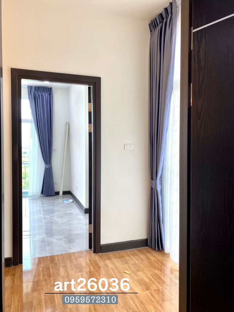 ผ้าม่านจีบ กันแสงแดด กันยูวี บานประตูและหน้าต่าง