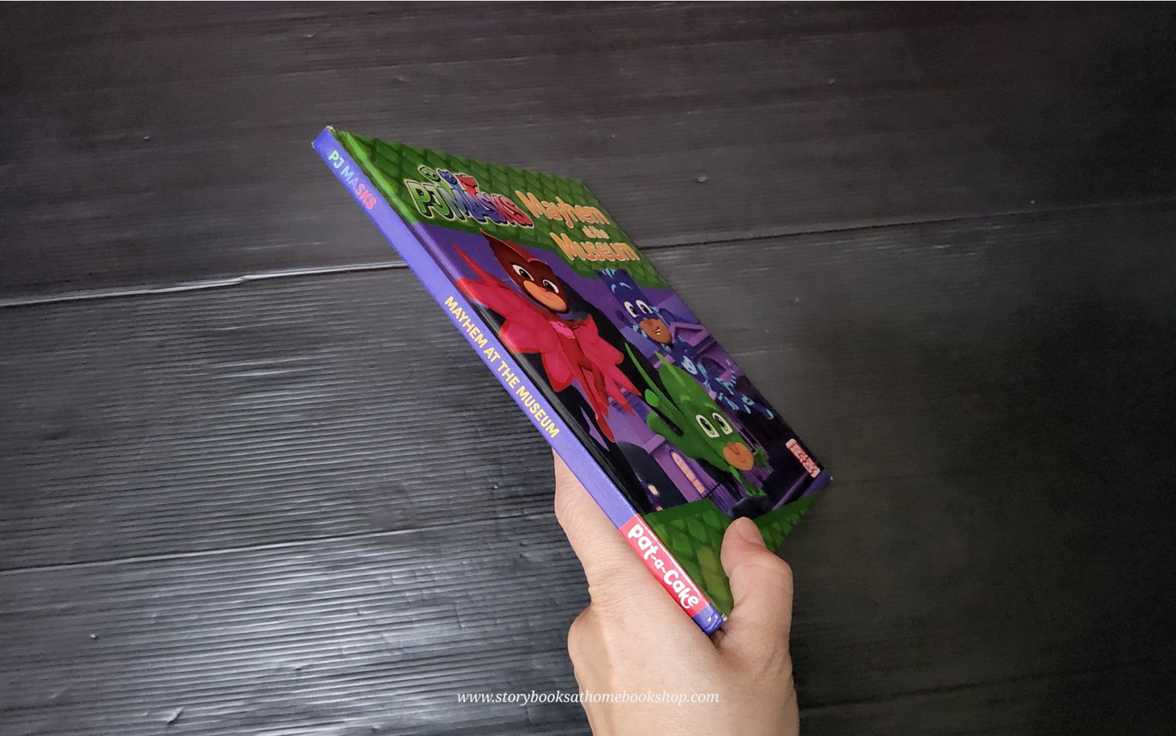หนังสือนิทานปกแข็ง* 🍓🍓PJMASKS:MAYHEM AT THE MUSEUM