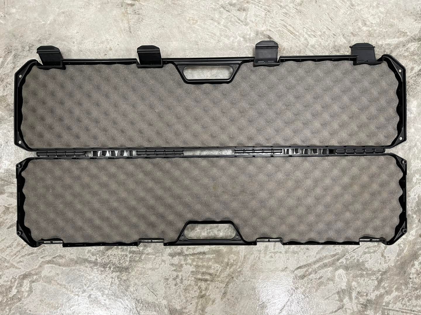 DANIEL DEFENSE - กล่องปืน ยาว 42" ของใหม่