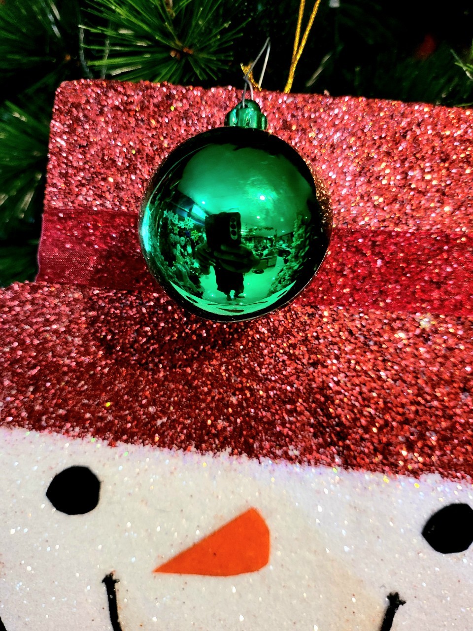 ลูกบอลคริสต์มาสประดับ วาว 40มิล. เลือกสีสันได้ราคาต่อโหล