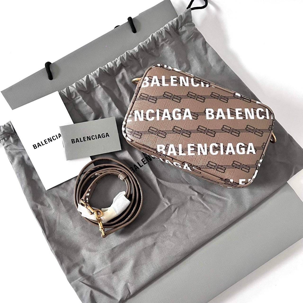 New Balenciaga Small Camera Bag L7,8 x H4,9 x W2,3 inch อุปกรณ์ถุงผ้า การ์ด ถุงกระดาษ สำเนาใบเสร็จ