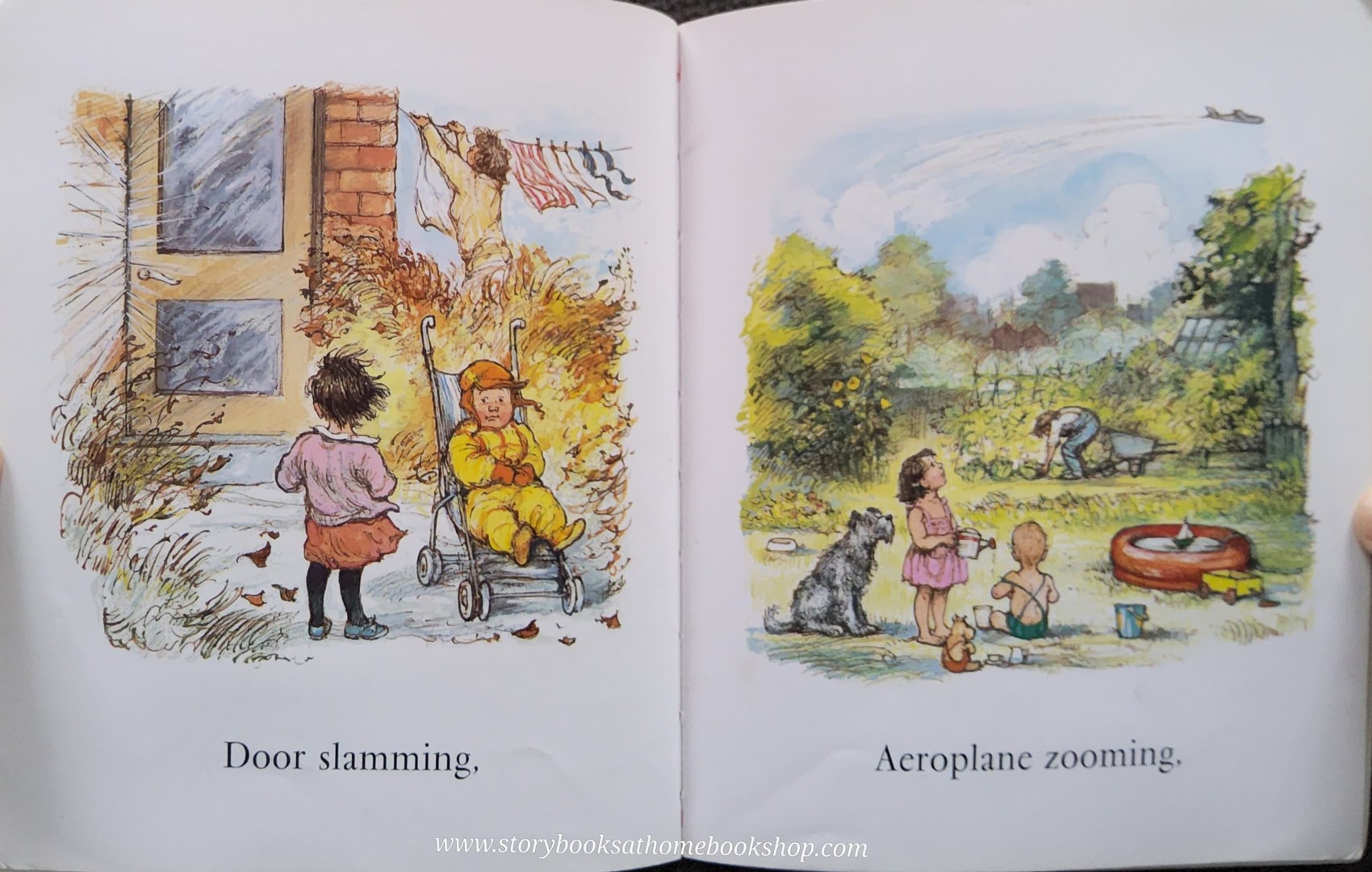 หนังสือนิทานปกอ่อน ** 🍅🍓NOISY BY SHIRLEY HUGHES