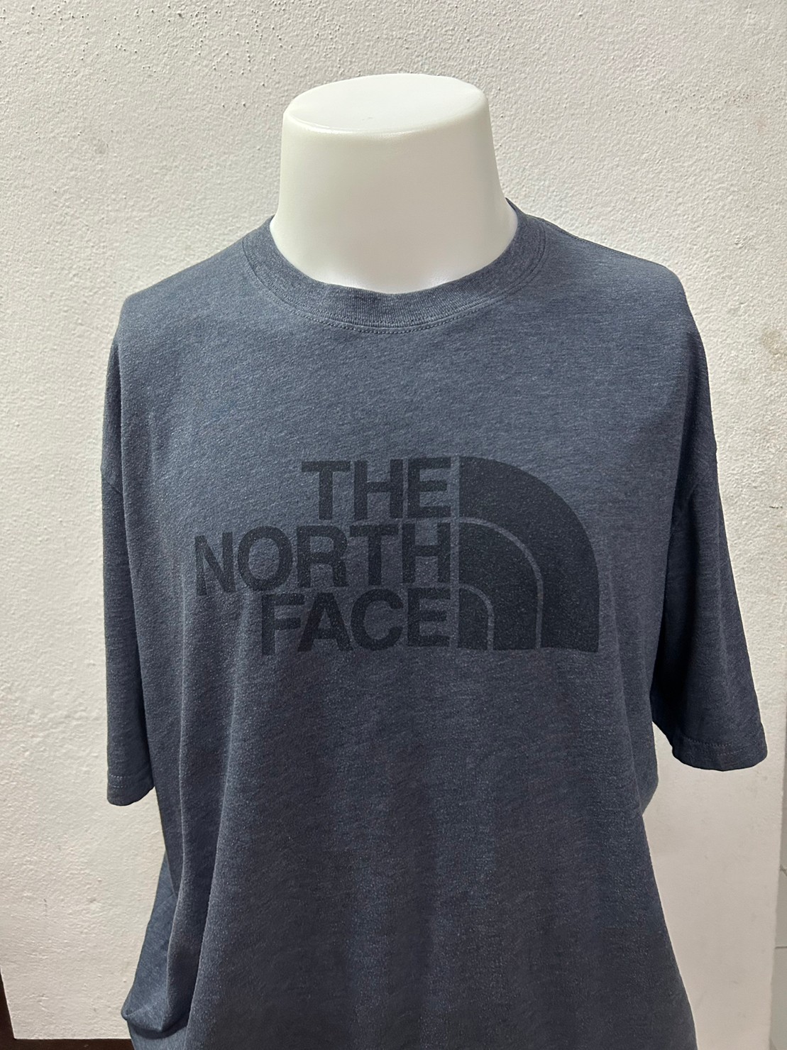 THE NORTH FACE สภาพสวยAAA ป้ายปั๊มคอ THE NORTH FACE อก 25" ยาว 30" Made In El Salvador 50% Cotton 50% Polyester