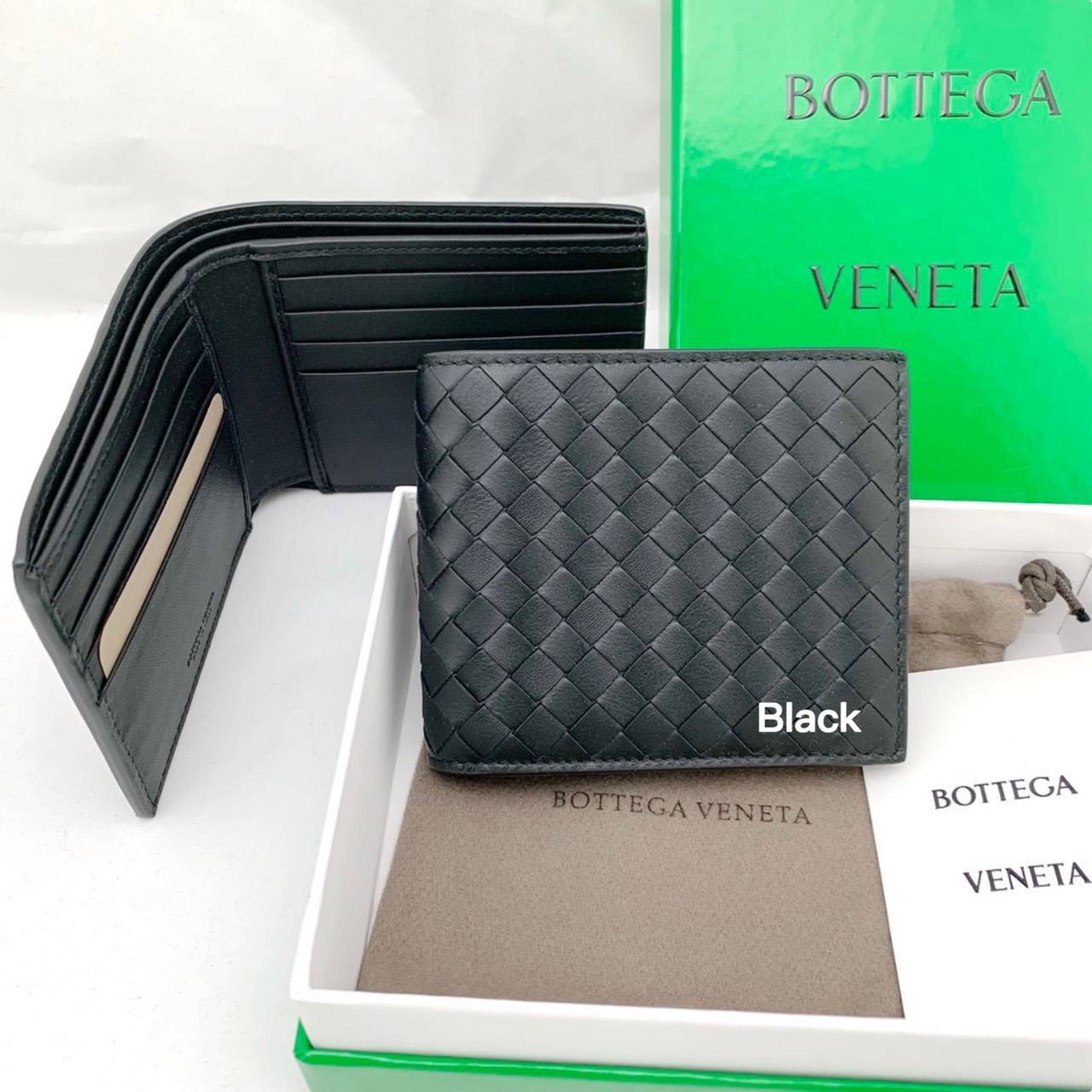 New Bottega Veneta men wallet , 8 cards สีดำ Black อุปกรณ์ถุงผ้า การ์ด กอปปี้บิล กล่องเขียว