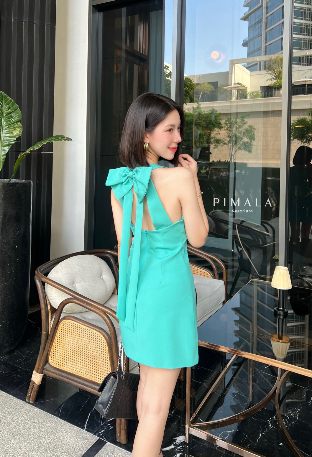 เดรส+เข็มกลัดโบว์ เดรสแขนกุดทรงเรียบๆแต่น่ารักมากกก