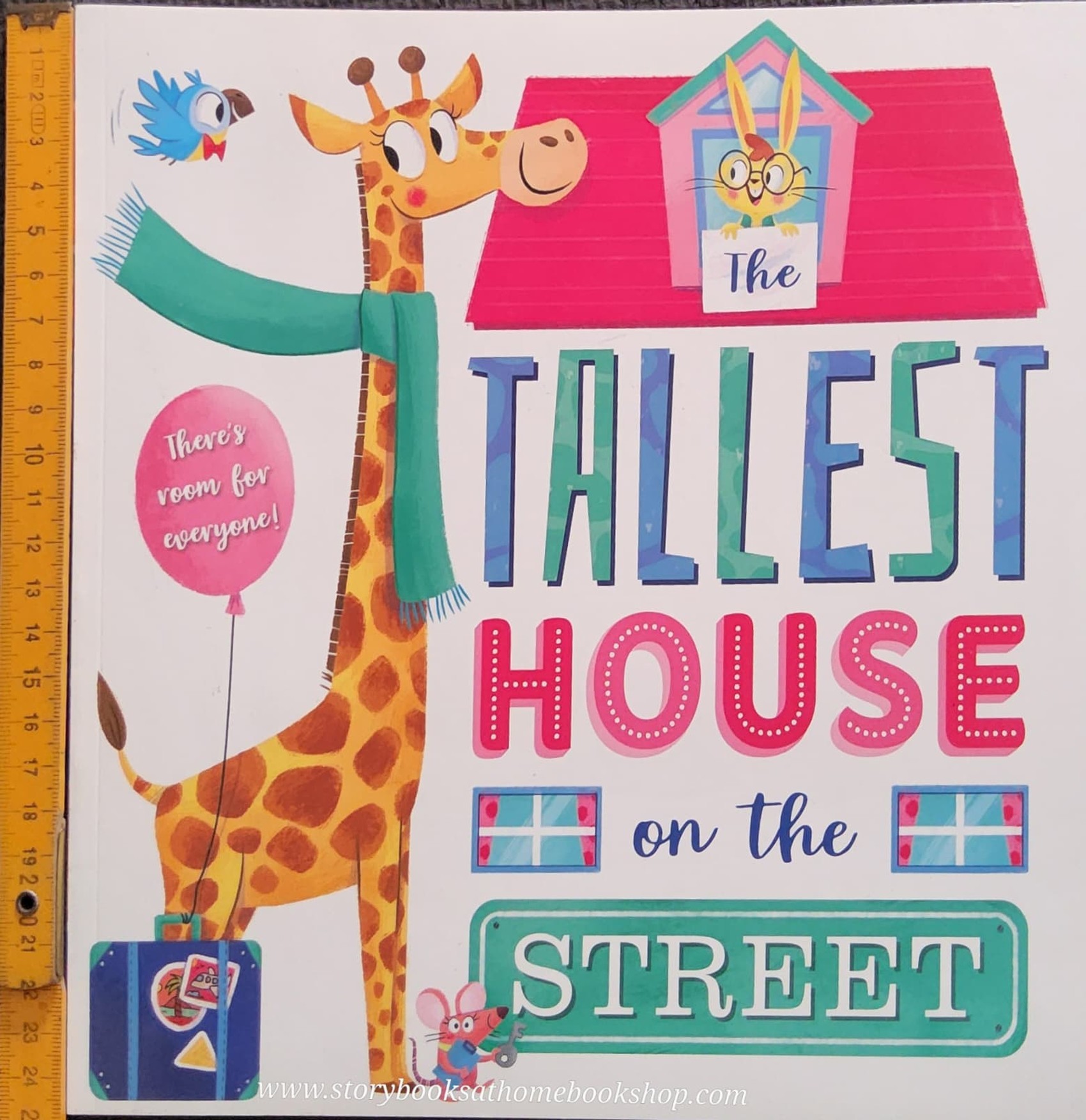 หนังสือนิทานปกอ่อน ** 🍅🍓THE TALLEST HOUSE ON THE STREET