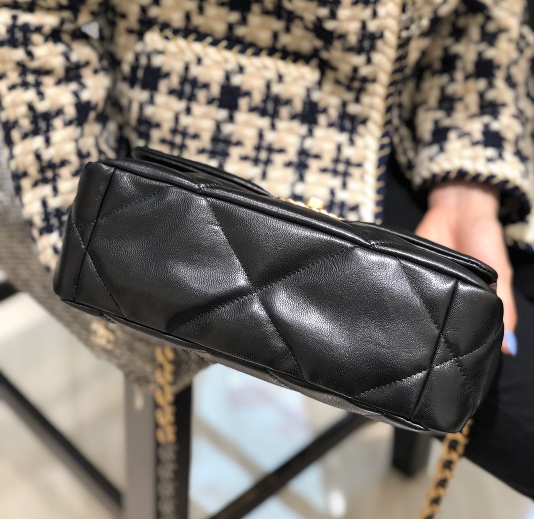 [Pre-order] Chanel 19bag ต้อนรับกระเป๋าแห่งซีซั่น! Chanel 19 อิทแบ็กใบใหม่แห่งวงการแฟชั่น งานเกรดคุณภาพดีที่สุด