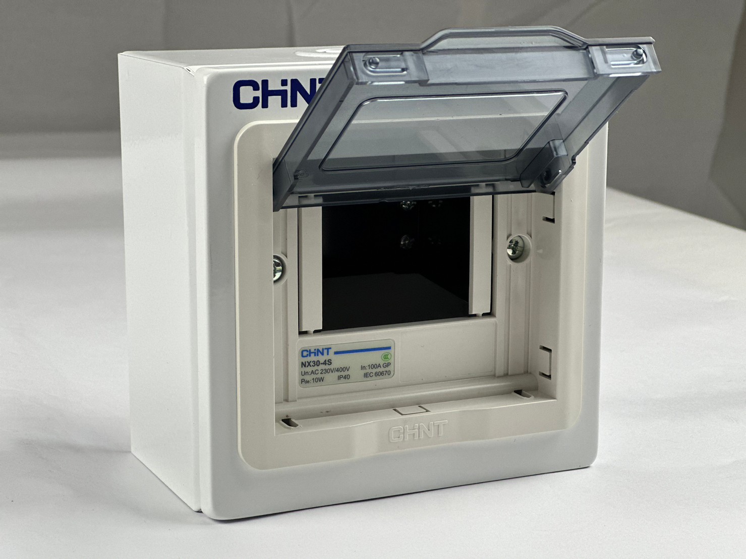 ตู้ควบคุมไฟ ตู้คอนซูมเมอร์ยูนิต Consumer Unit ตู้เปล่า 4 ช่องรุ่น NX30-4S