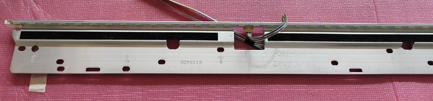 หลอดแบล็คไลท์โซนี่ (SONY) อะไหล่แท้/มือสองพร้อมใช้งาน ใช้กับรุ่น KD-43X7000E