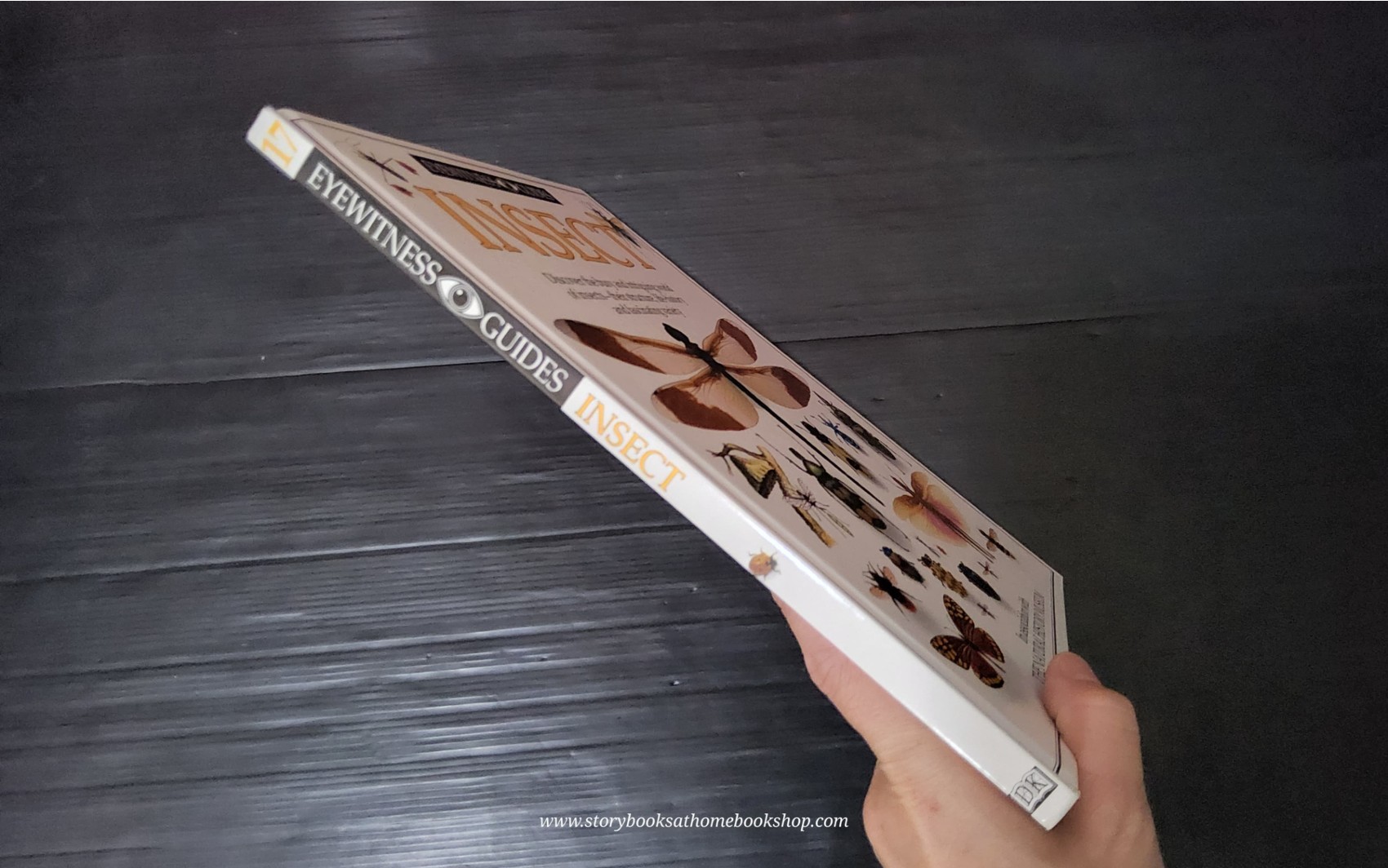 Knowledge Book** ð
ð
EYEWITNESS: INSECT