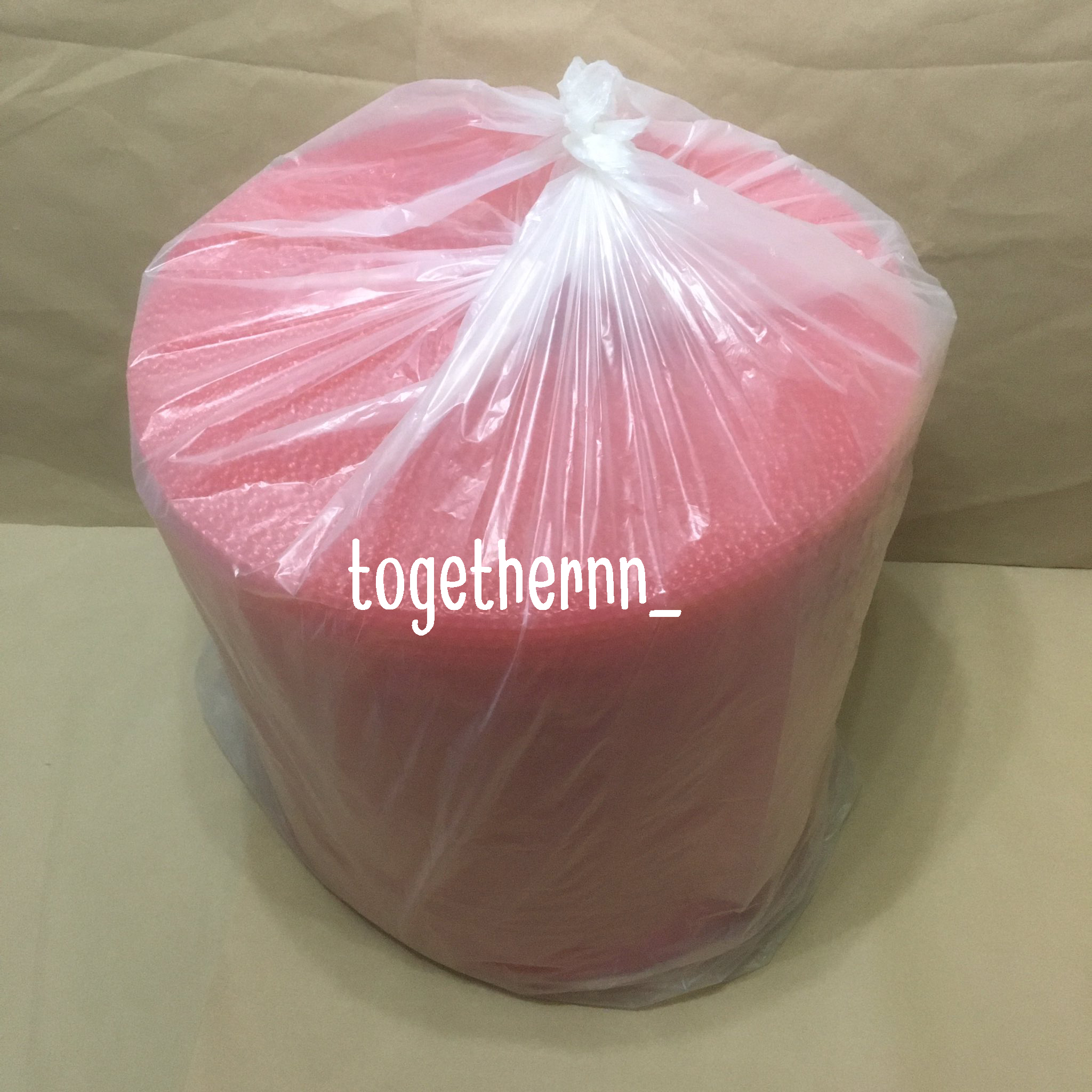 แอร์บับเบิ้ล 65 cm. 50 แกรม (แดง)