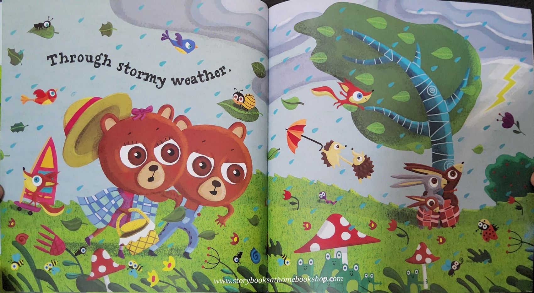 หนังสือนิทานปกอ่อน ** 🍅🍓LITTLE BEARS' PICNIC