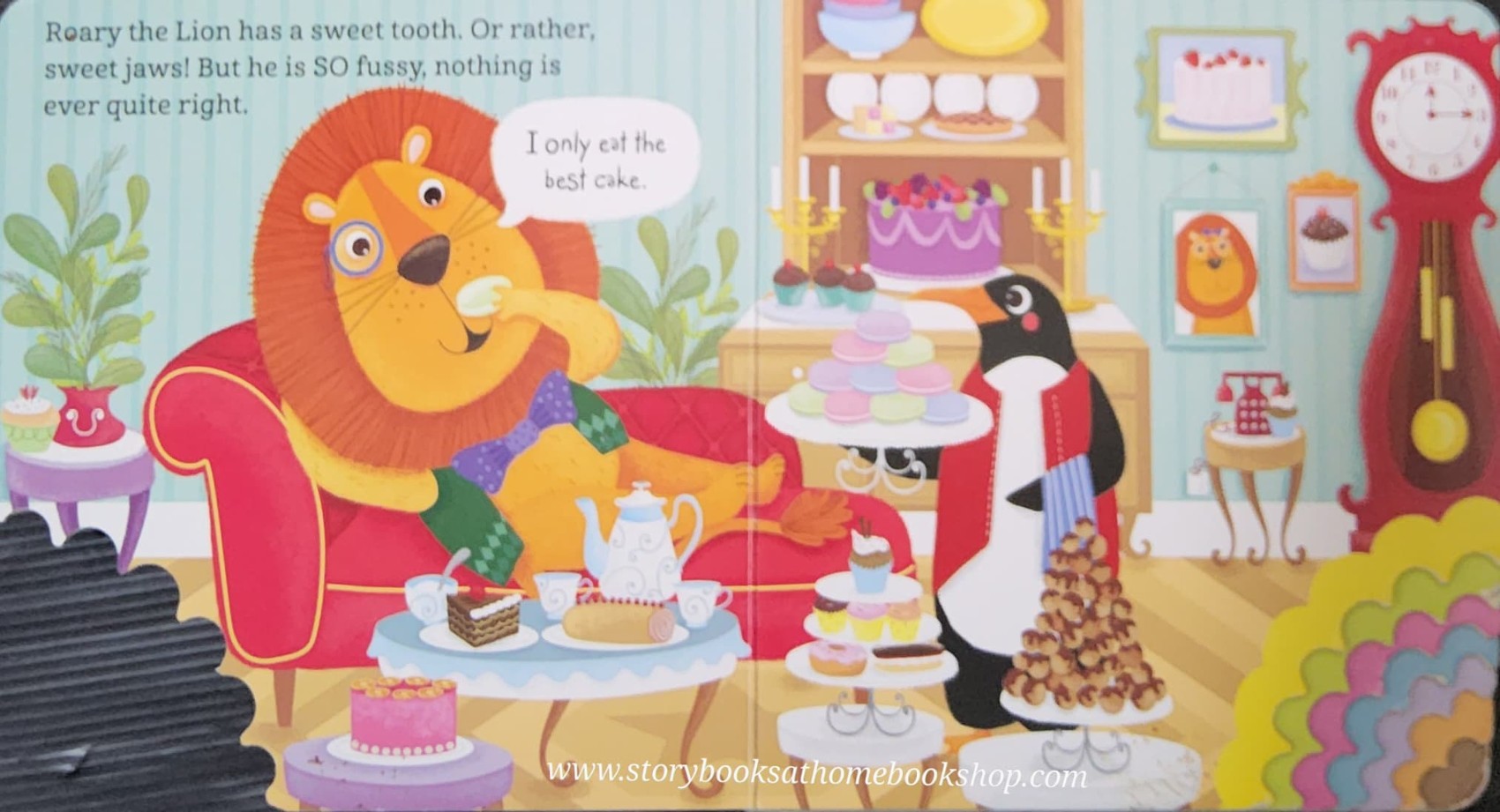 BOARD BOOK ** 🍅🍓MUNCH CORNERS:THE CAKE LION