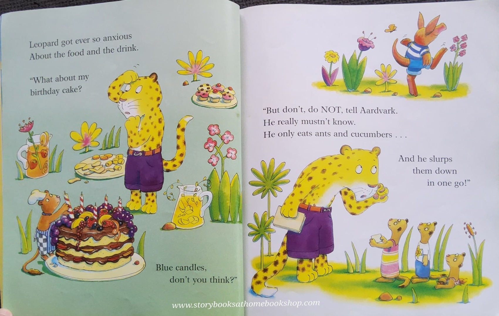 **หนังสือนิทานปกอ่อน** 🍅🍓ANTS IN YOUR PANTS!