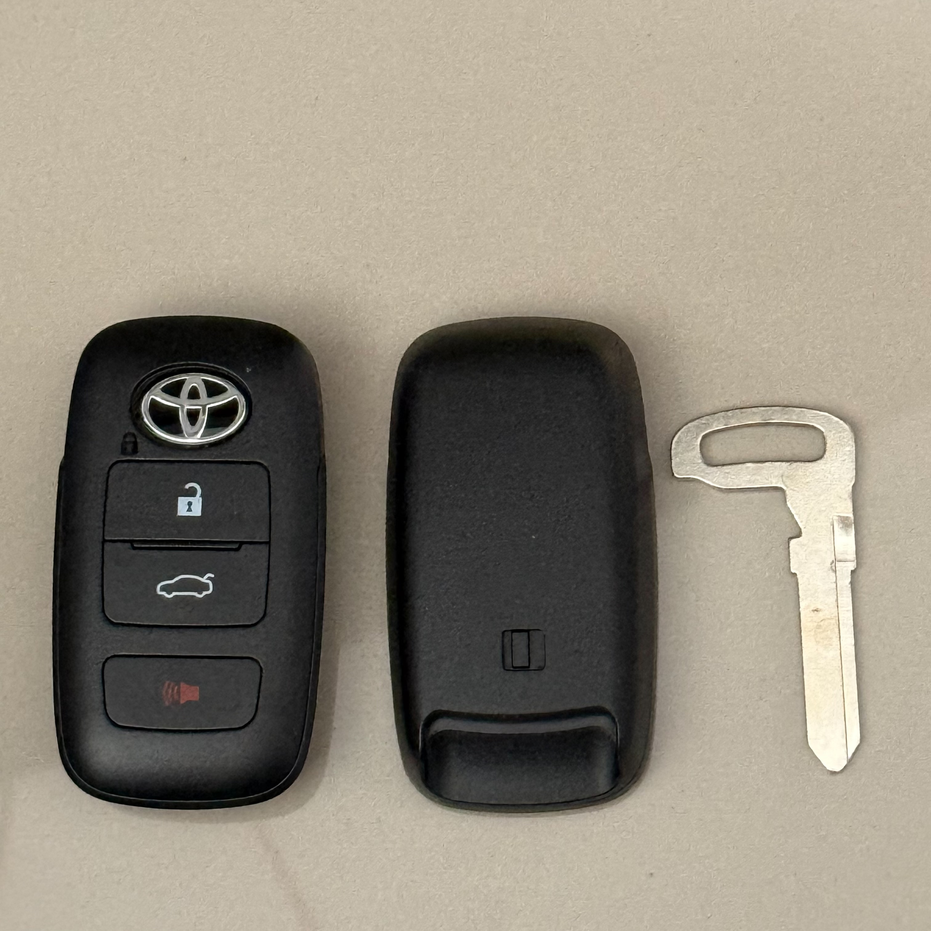 รีโมต Toyota 4 ปุ่ม ใช้สำหรับ YARIS ATIV, VELOZ ปี 2022 - 2023 433 MHz ID4A