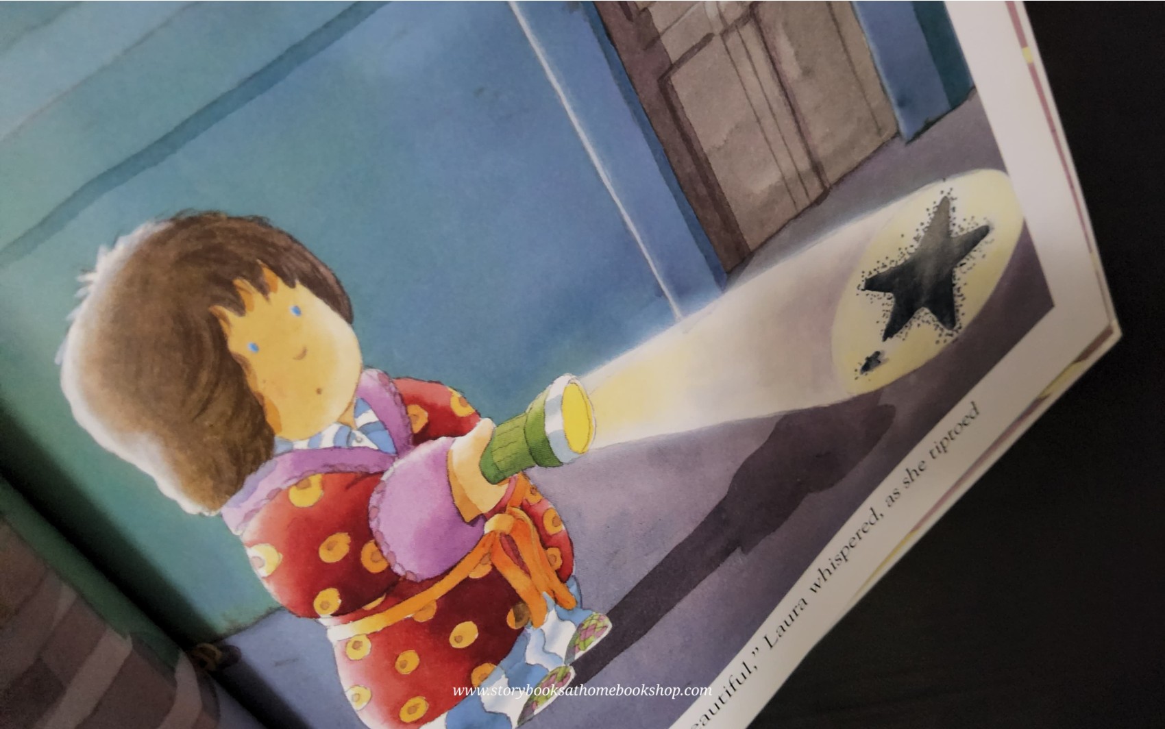 หนังสือนิทานปกแข็ง** 🍅🍓Laura's Star by Klaus Baumgart