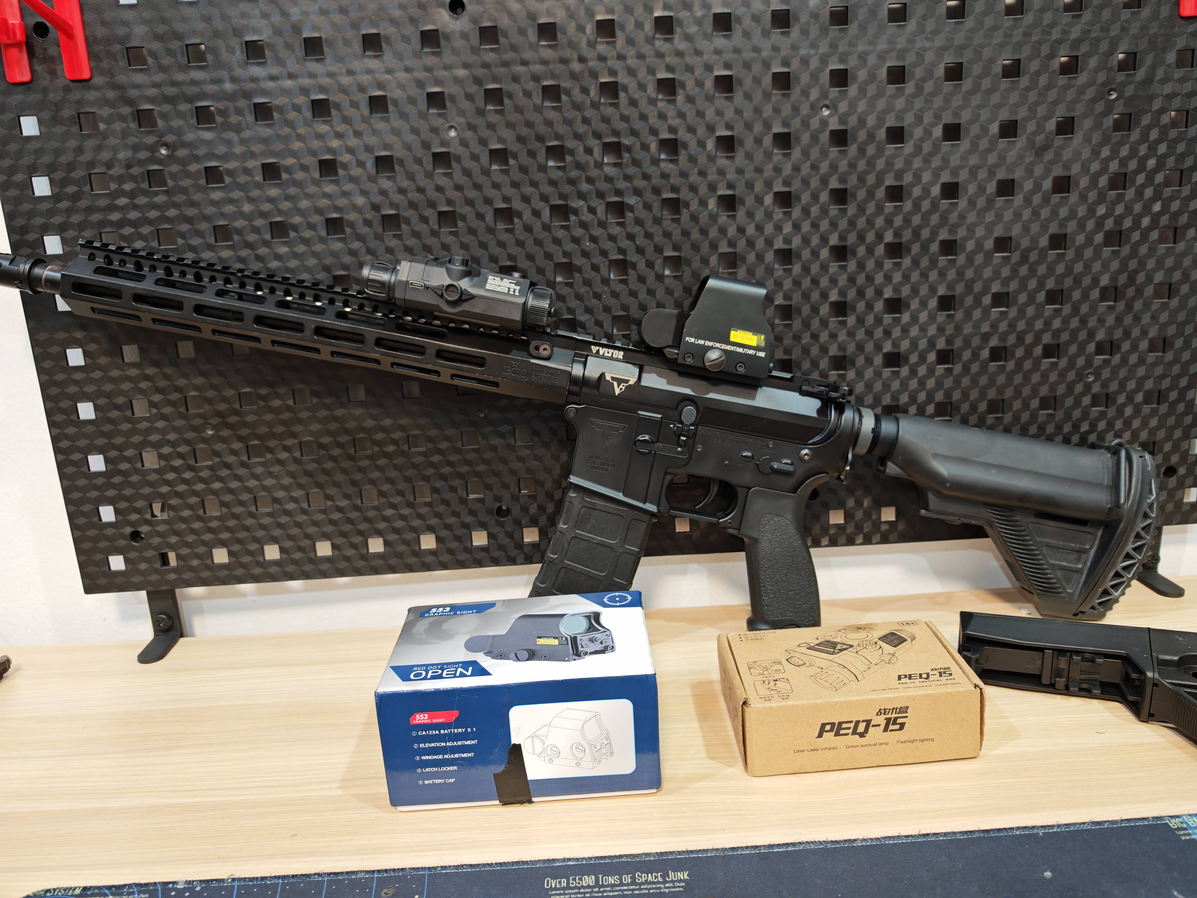 E&C 855 S2 John Wick2 TTI TR-1 M-Lok 13 บอดี้โลหะ พร้อมดอท PEQ AEG BB Gun บีบีกัน Airsoft Gun ปืนอัดลม ปืนยาวไฟฟ้า มือสอง