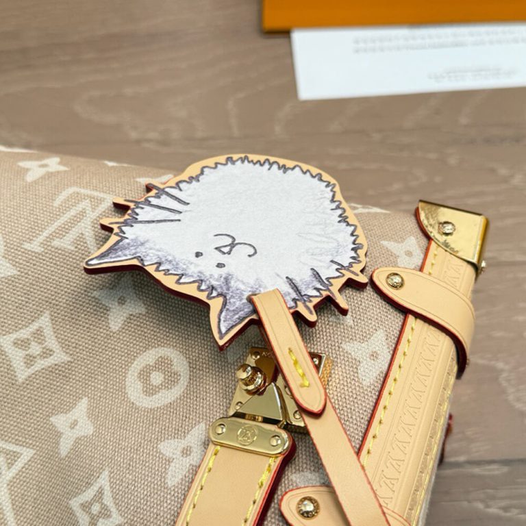 [Pre-order]กระเป๋า Louis Vuitton Side Trunk GM Meowgram coated canvas M15154 งานคุณภาพที่ดีที่สุด