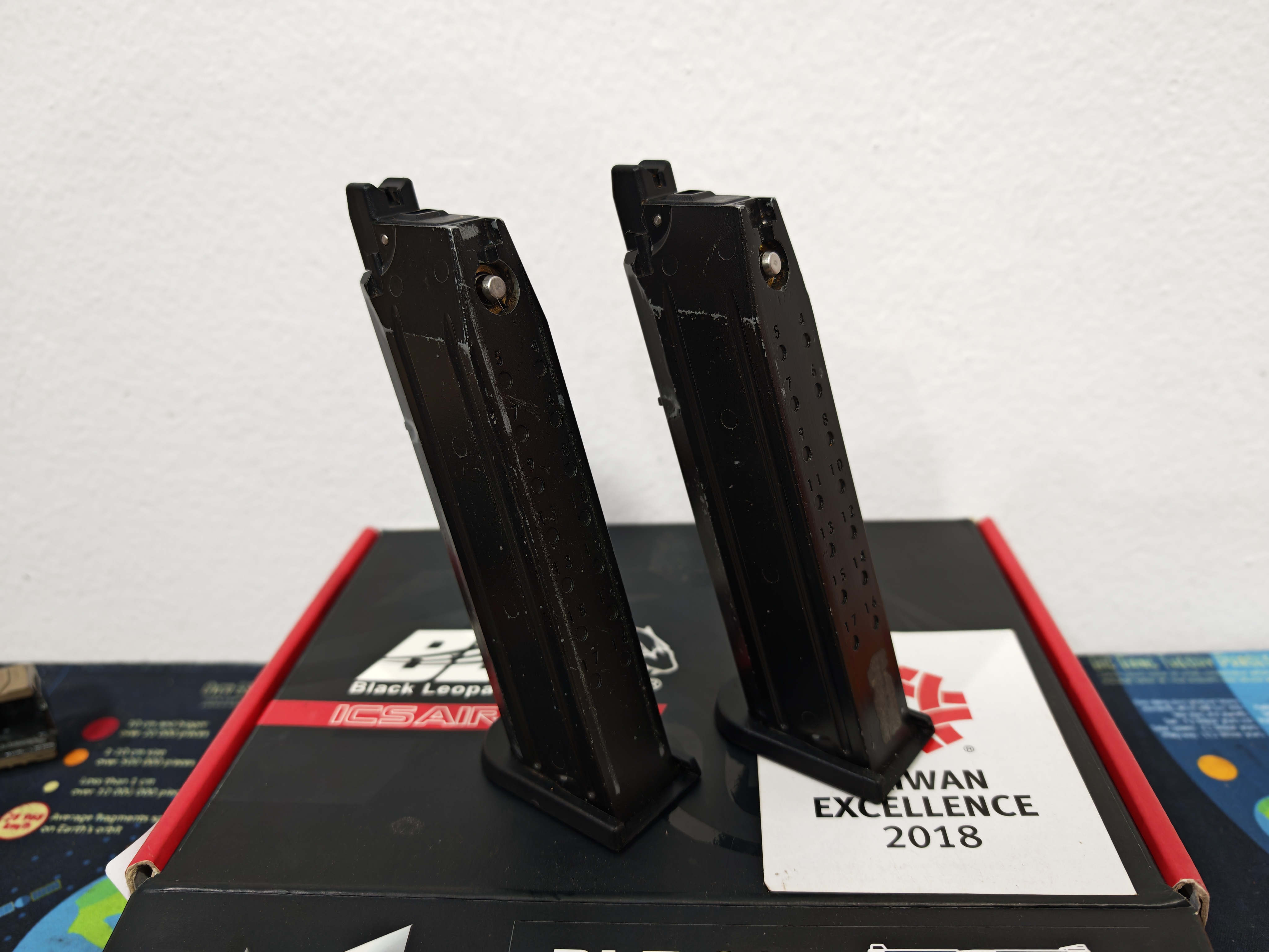 ICS BLE 006 SD4 XAE Gas TWO-TONE Revo Valve System สีทูโทน 2 แม็กกาซีน GBB ไต้หวัน BB Gun บีบีกัน แบบแก๊ส ปืนอัดลม มือสอง Airsoft Gun