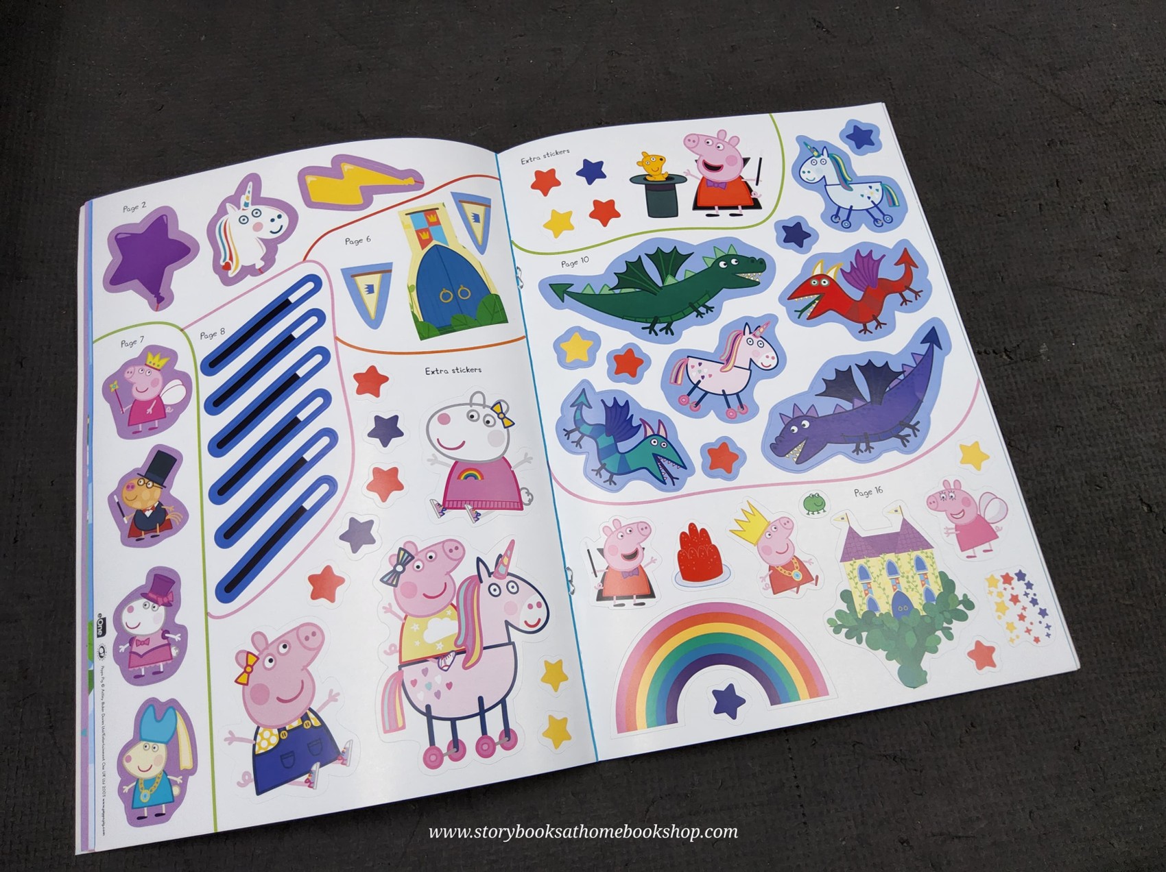 Activity Book ** ð
ðPEPPA PIG: MAGIC Sticker Activity Book
