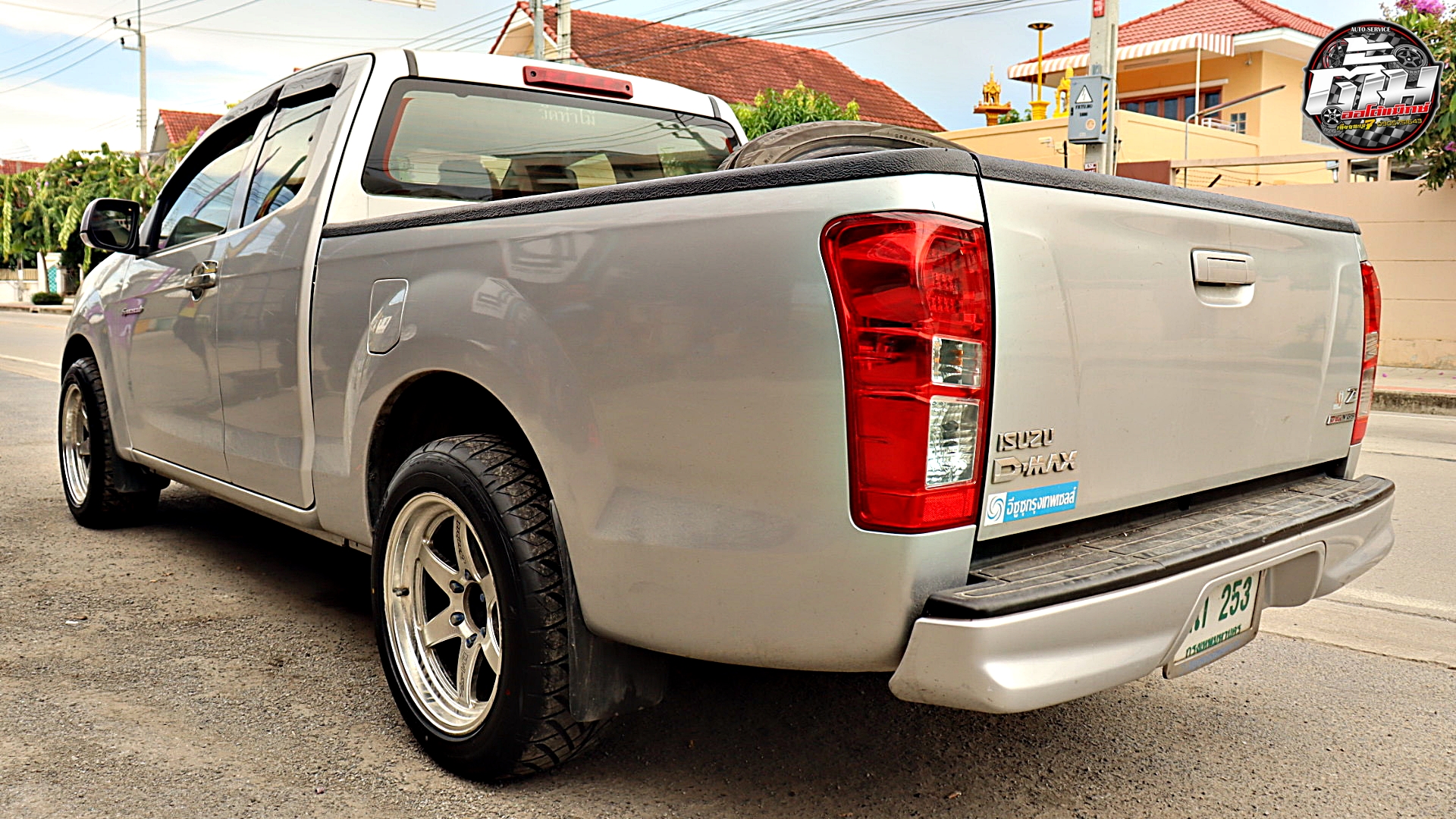 ISUZU D-MAX เปลี่ยนยาง KINTO V-36 255/50R18 106V