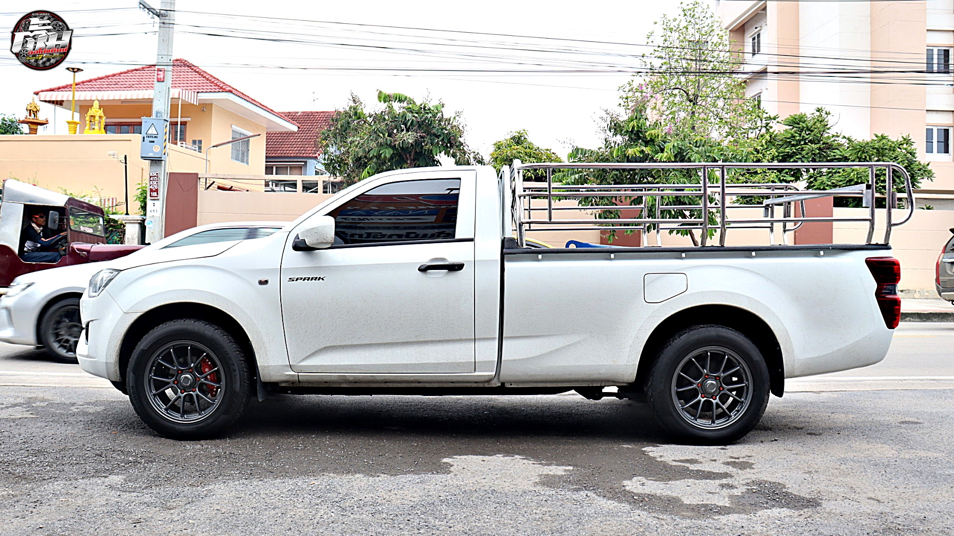 ISUZU หัวเดี่ยว เปลี่ยนล้อแม็กซ์ EMOTION-R V95 ขอบ18นิ้ว