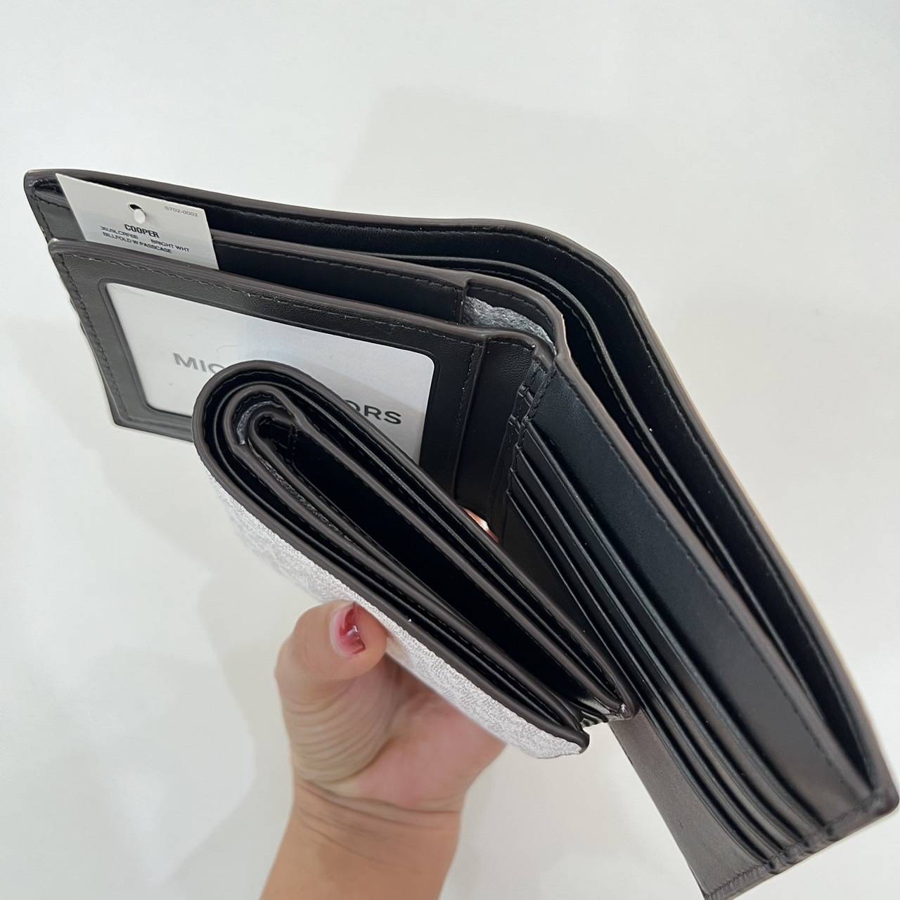 NEW MICHEAL KORS COOPER BILLFOLD WALLET WITH PASSCASE มีไส้