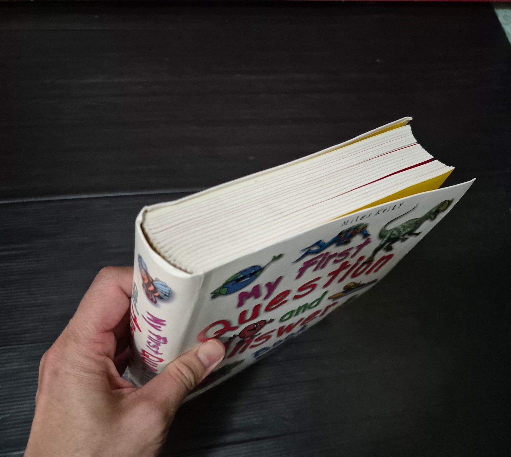 Knowledge Book ** 🍓🍓MY FIRST QUESTION AND ANSWER BOOK (Animals.Science.History.Space.Our Planet)