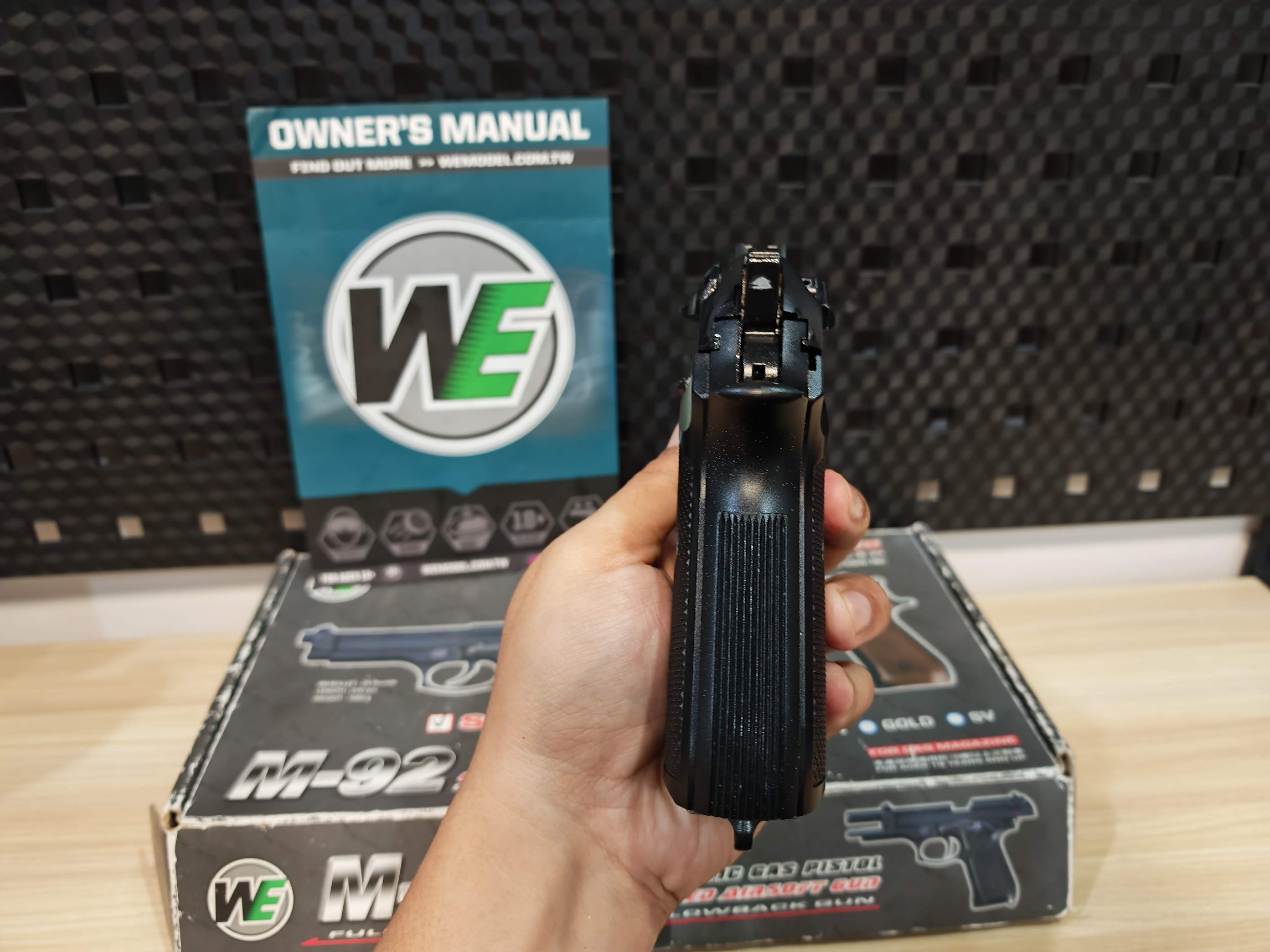 WE Beretta M92 Semi Version GBB ดำ พร้อมเล่น ไต้หวัน BB Gun บีบีกัน แบบแก๊ส ปืนอัดลม มือสอง Airsoft Gun