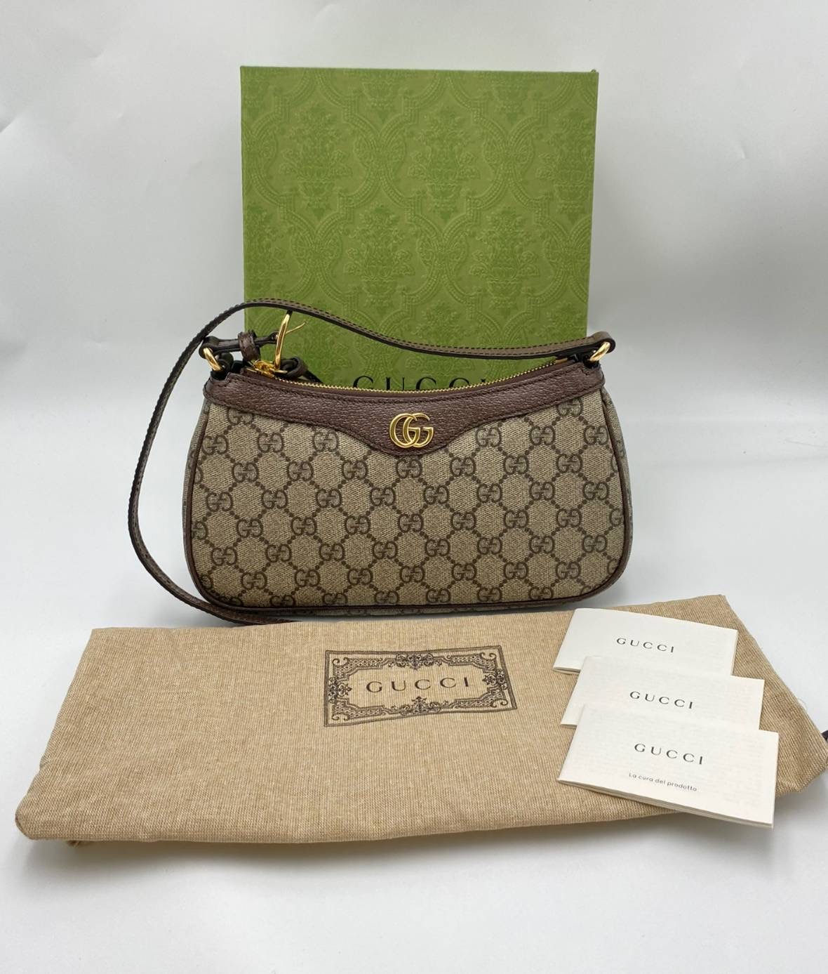 พร้อมส่งแล้วจ้า New Gucci Size 9.8"W x 5.9"H x 2.5"D อุปกรณ์ การ์ด ถุงผ้า ถุงกระดาษ