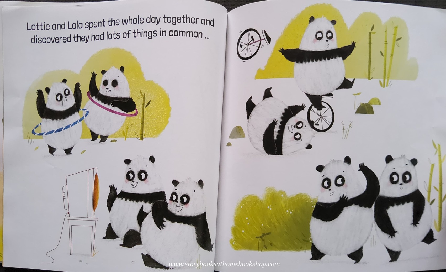 หนังสือนิทานปกอ่อน** 🍅🍓BLACK&WHITE BY SEB DAVEY&VICKY LOMMATZSCH