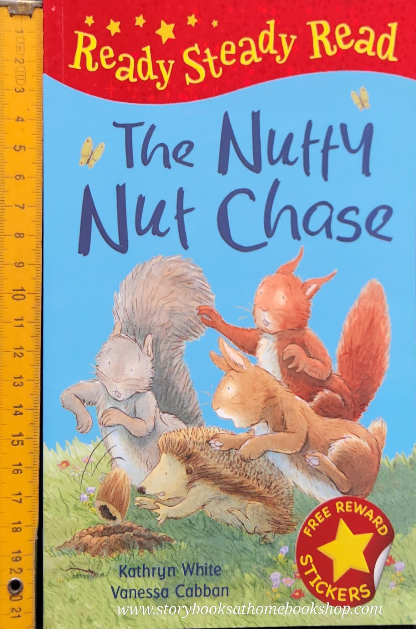 หนังสือนิทานปกอ่อน** 🍅READY STEADY READ THE NUTTY NUT CHASE BY KATHRYN WHITE AND VANESSA CABBAN